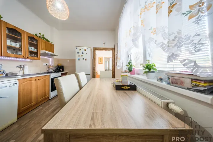 Prodej vícegeneračního domu, Hodonín, Komenského, 242 m2