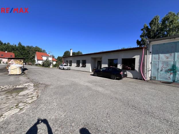 Pronájem výrobních prostor, Olešná, 1100 m2