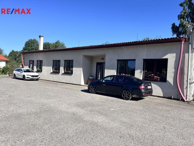 Pronájem výrobních prostor, Olešná, 1100 m2