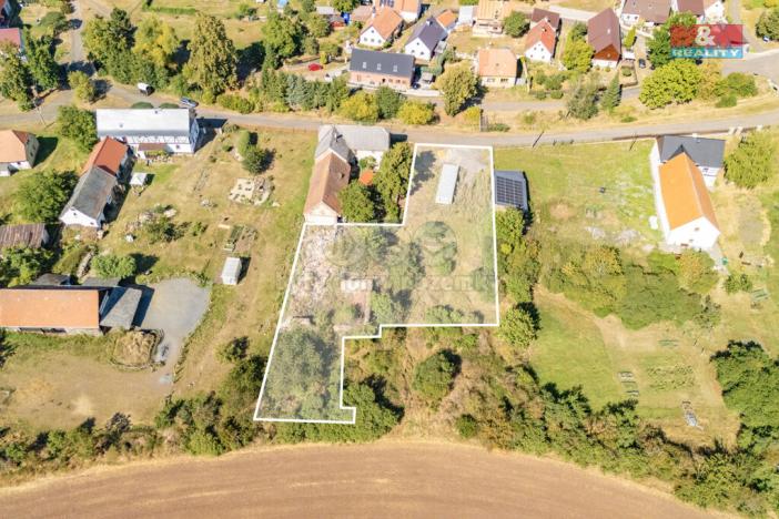 Prodej pozemku pro bydlení, Vroutek - Skytaly, 1917 m2