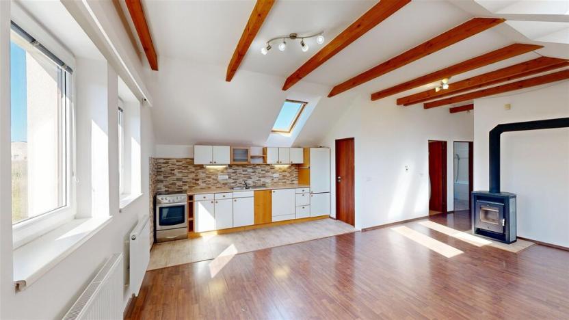 Pronájem bytu 2+kk, Králův Dvůr - Počaply, Trubínská, 56 m2