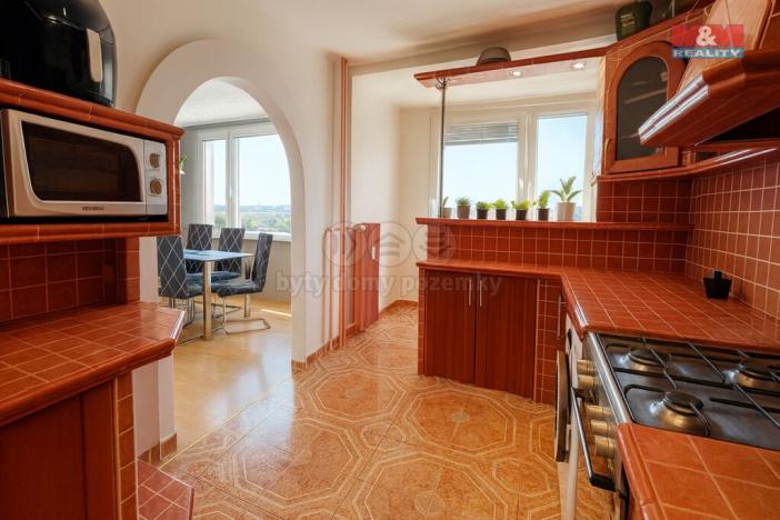 Prodej bytu 3+1, Praha - Prosek, Vysočanská, 73 m2