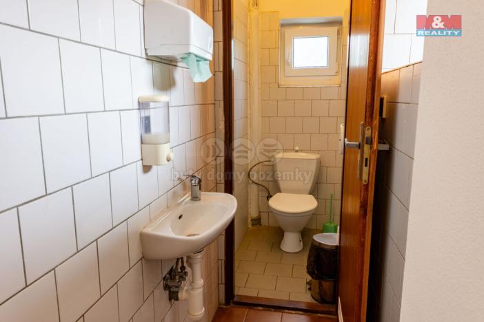 Prodej obchodního prostoru, Vítkov, Opavská, 460 m2