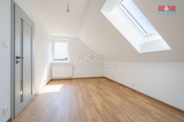 Prodej bytu 3+kk, Černá v Pošumaví - Bližná, 83 m2