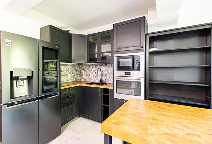 Pronájem bytu 1+kk, Praha - Holešovice, Jankovcova, 32 m2