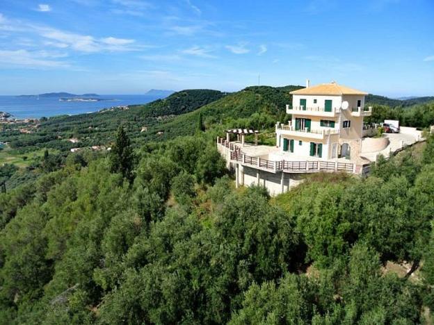 Prodej rodinného domu, Ypsos, Korfu, Jónské Ostrovy, Řecko, 320 m2