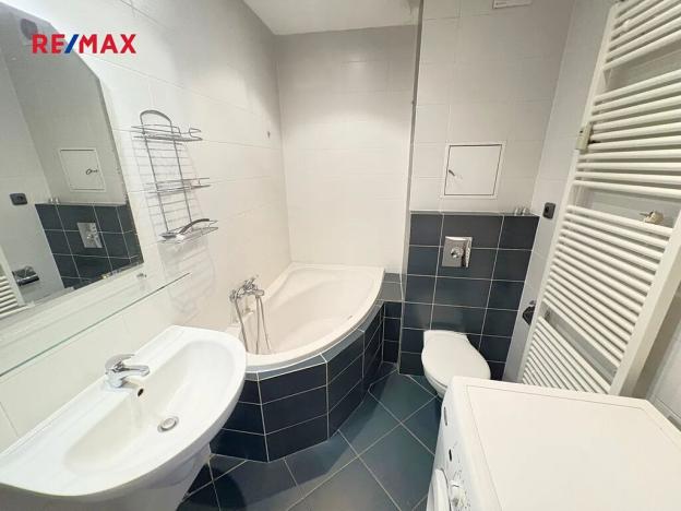 Pronájem bytu 2+kk, Praha - Suchdol, Holubí, 40 m2