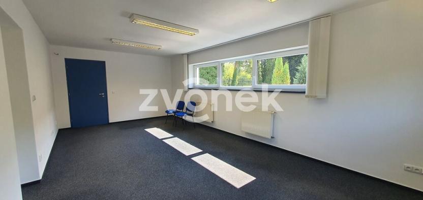 Pronájem kanceláře, Zlín, 90 m2