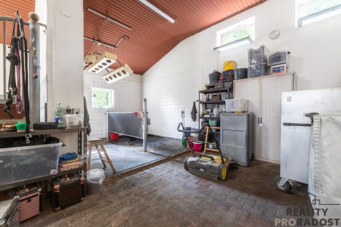 Prodej komerční nemovitosti, Brno - Holásky, Písníky, 2728 m2