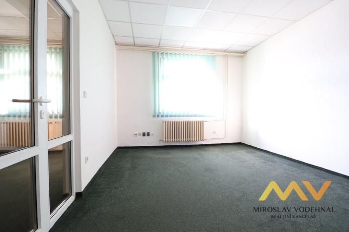 Pronájem kanceláře, Hradec Králové - Slezské Předměstí, Bieblova, 35 m2