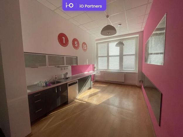 Pronájem kanceláře, Rakovník, Ottova, 2000 m2