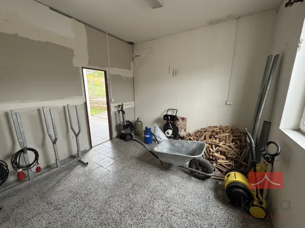 Prodej komerční nemovitosti, Zruč nad Sázavou - Nesměřice, 1095 m2