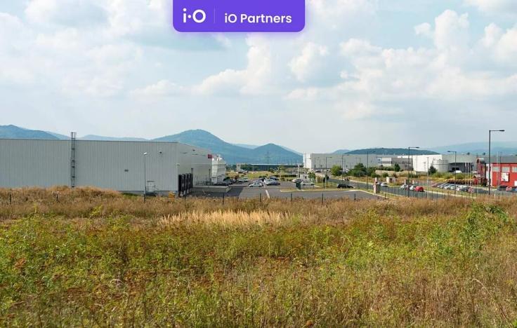 Pronájem skladu, Kadaň, Královský Vrch, 4040 m2