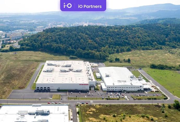 Pronájem skladu, Kadaň, Královský Vrch, 4040 m2