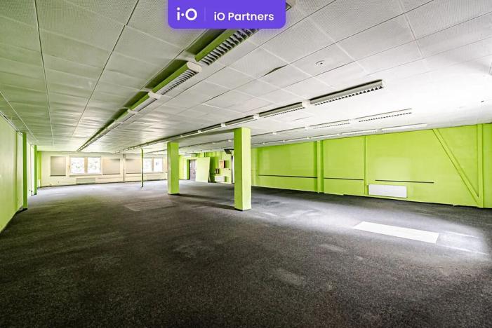 Pronájem výrobních prostor, Nymburk, U Početky, 2000 m2