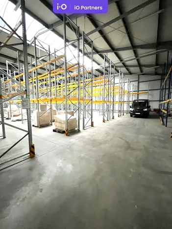 Pronájem skladu, Dubno, 5000 m2