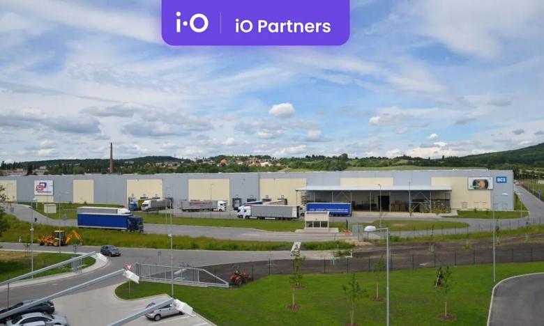 Pronájem skladu, Plazy, 5000 m2