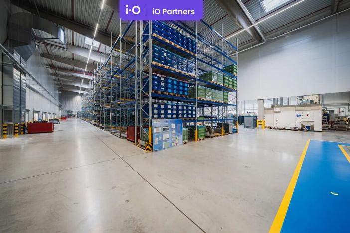 Pronájem skladu, Hrušky, 5000 m2