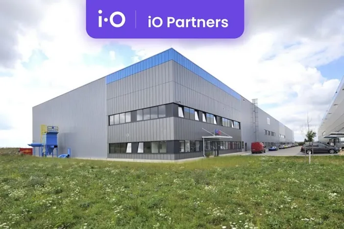 Pronájem skladu, Chrášťany, Za Tratí, 1228 m2