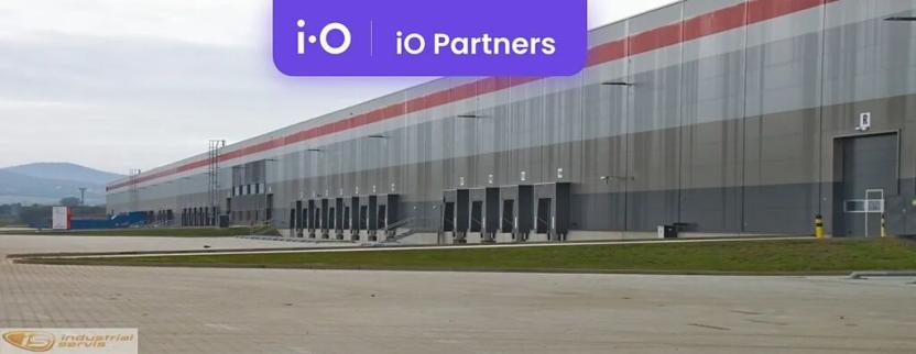 Pronájem skladu, Tlučná, Školní, 8700 m2