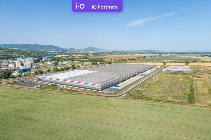 Pronájem skladu, Lovosice, Lukavecká, 6418 m2