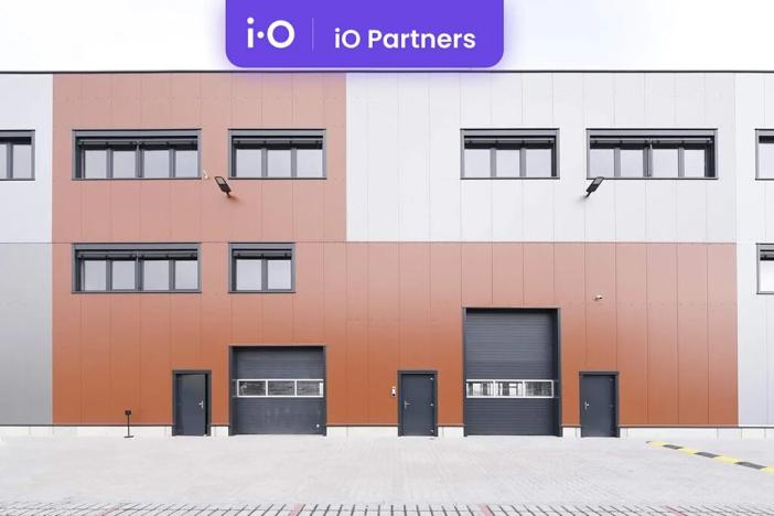 Pronájem skladu, Praha - Horní Počernice, K Bílému vrchu, 2400 m2