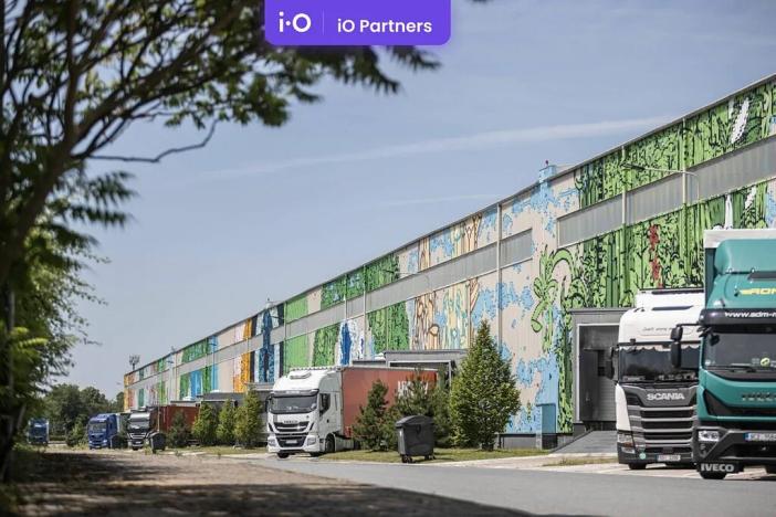 Pronájem skladu, Kněževes, U Zbrojnice, 8484 m2