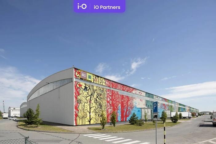 Pronájem skladu, Kněževes, U Zbrojnice, 8484 m2