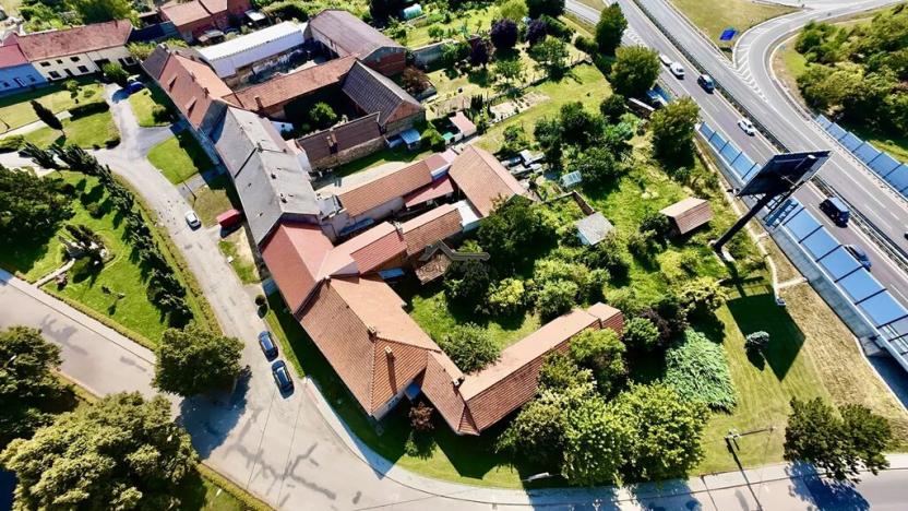 Prodej rodinného domu, Drysice, 349 m2