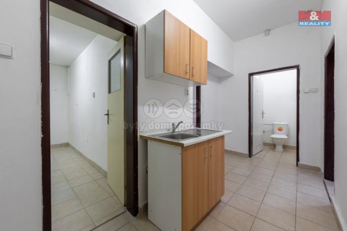 Pronájem obchodního prostoru, Karlovy Vary, Dr. Davida Bechera, 76 m2