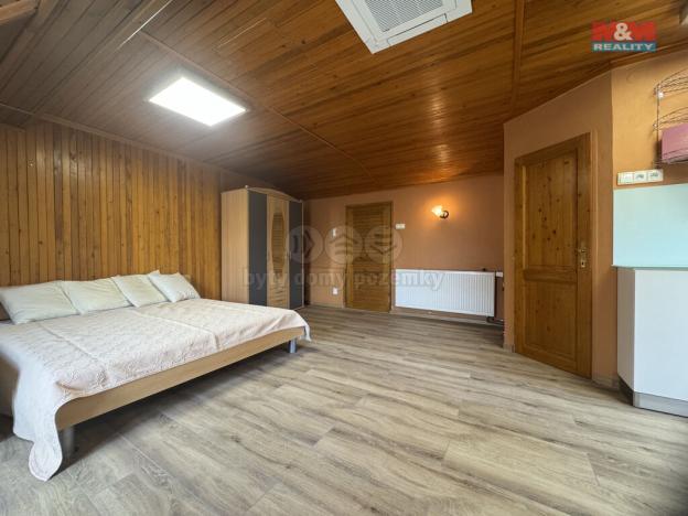 Pronájem bytu 1+kk, Bříství, 34 m2