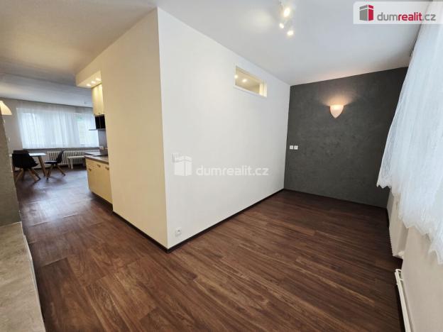 Pronájem bytu 2+kk, Praha - Břevnov, U vojenské nemocnice, 77 m2
