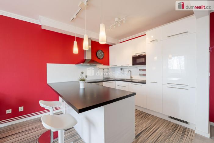 Prodej bytu 4+kk, Praha - Čakovice, Ke stadionu, 98 m2