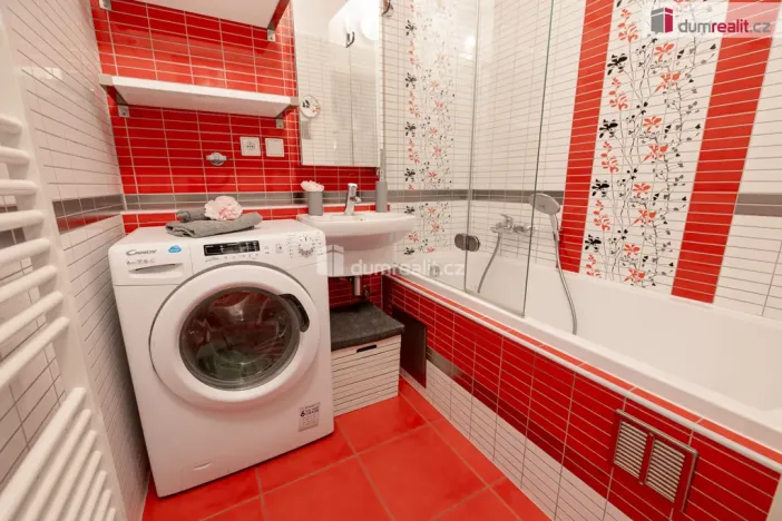 Prodej bytu 4+kk, Praha - Čakovice, Ke stadionu, 90 m2