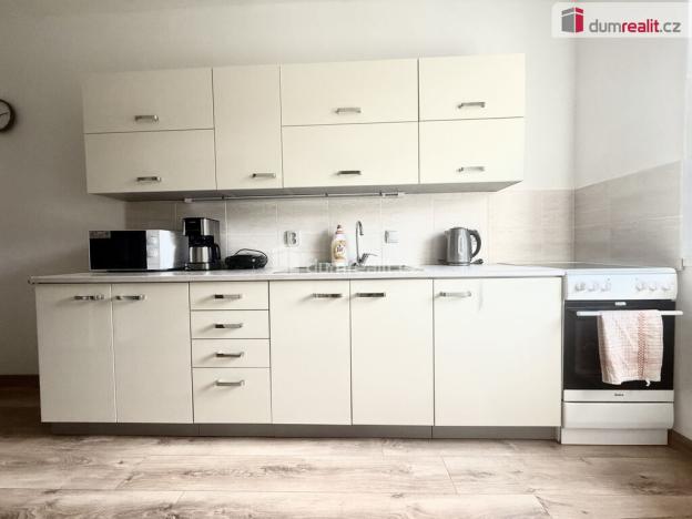 Pronájem bytu 2+1, Děčín - Děčín IX-Bynov, Teplická, 64 m2