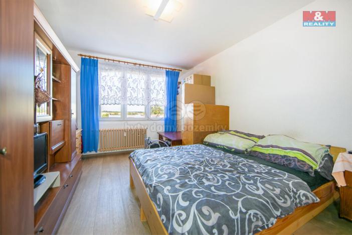 Prodej bytu 3+1, Toužim, Sídliště, 85 m2