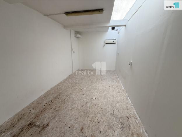 Pronájem obchodního prostoru, Ledeč nad Sázavou, Husovo náměstí, 99 m2