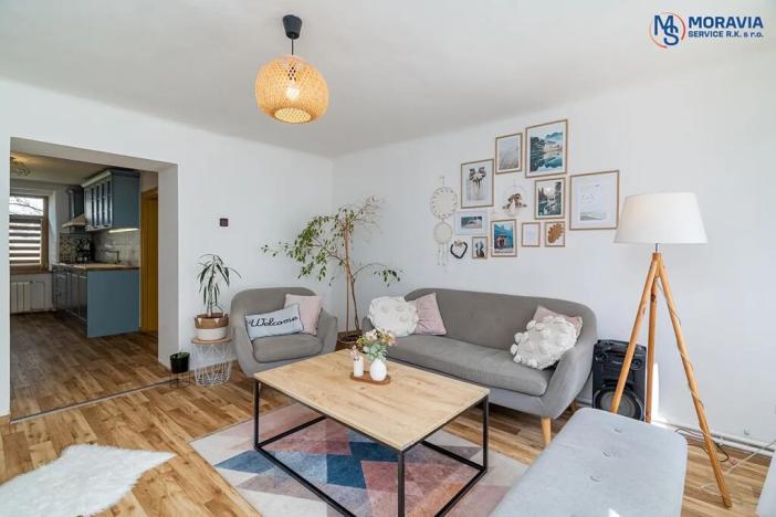 Prodej rodinného domu, Senička, 200 m2