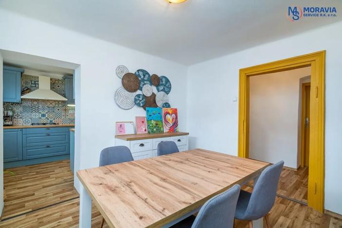 Prodej rodinného domu, Senička, 200 m2