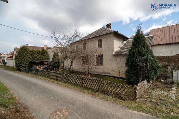 Prodej rodinného domu, Senička, 200 m2