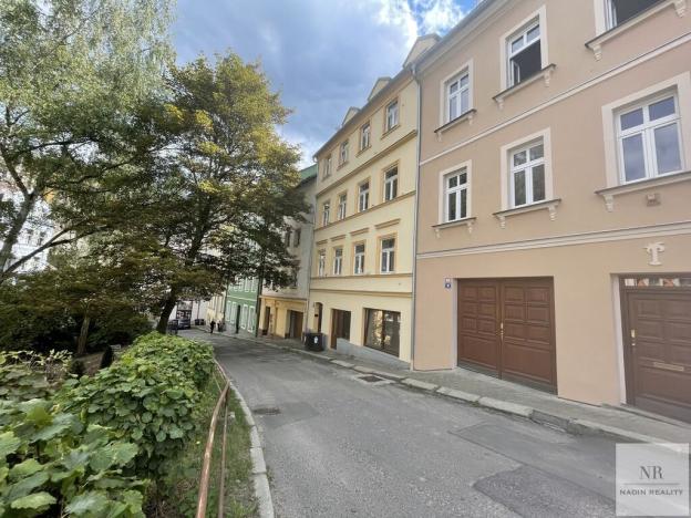 Pronájem bytu 1+kk, Karlovy Vary, Libušina, 55 m2