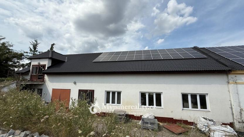 Prodej výrobních prostor, Tavíkovice, 2425 m2