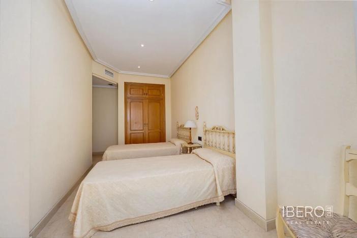 Prodej bytu 4+kk, Torrevieja, Španělsko, 133 m2