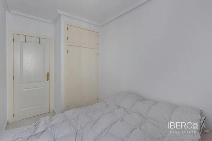 Prodej bytu 3+kk, Torrevieja, Španělsko, 45 m2