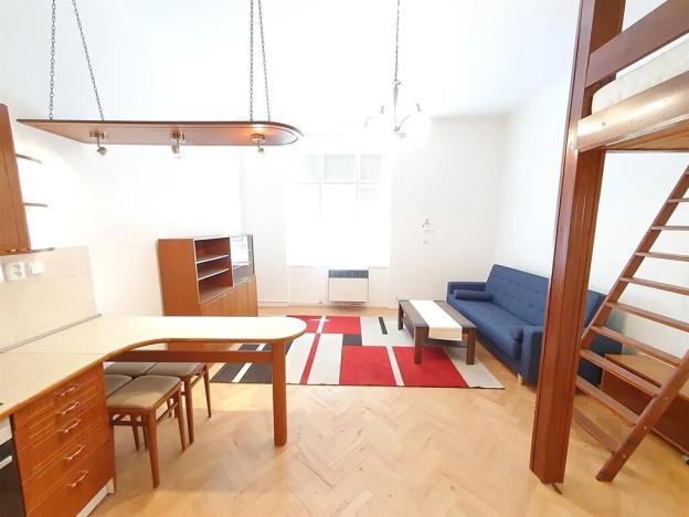Pronájem bytu 1+kk, Praha - Nové Město, Salmovská, 40 m2