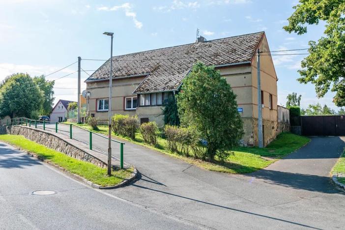 Prodej bytu 3+1, Lišany, Na vrškách, 115 m2