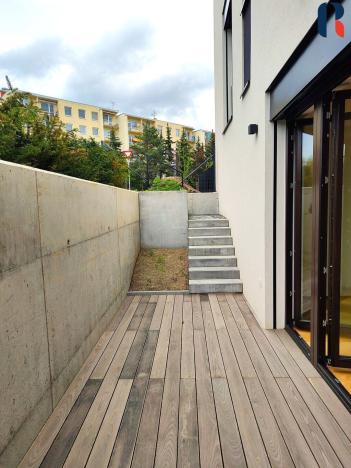 Pronájem bytu 1+kk, Praha - Smíchov, Smrčinská, 60 m2