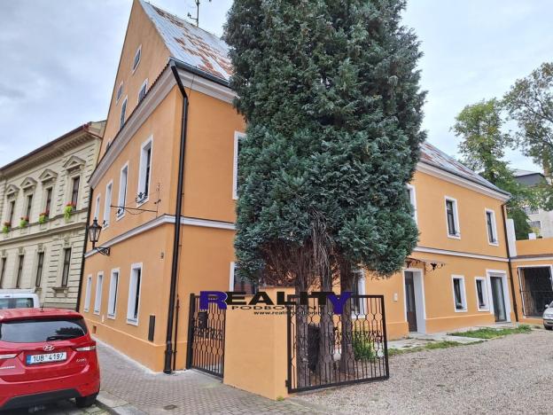 Pronájem bytu 1+kk, Žatec, Kovářská, 25 m2