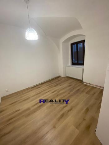 Pronájem bytu 1+kk, Žatec, Kovářská, 25 m2