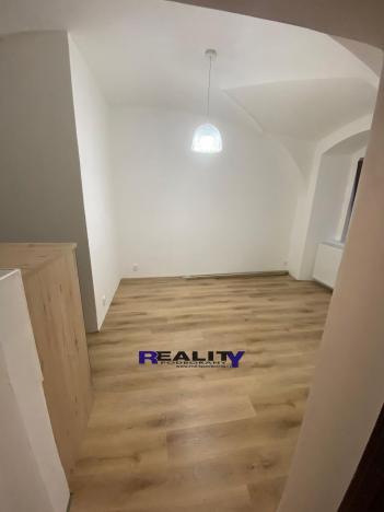 Pronájem bytu 1+kk, Žatec, Kovářská, 25 m2